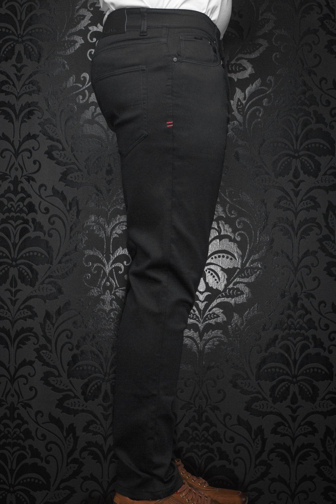 Au Noir Johnny SKC Black
