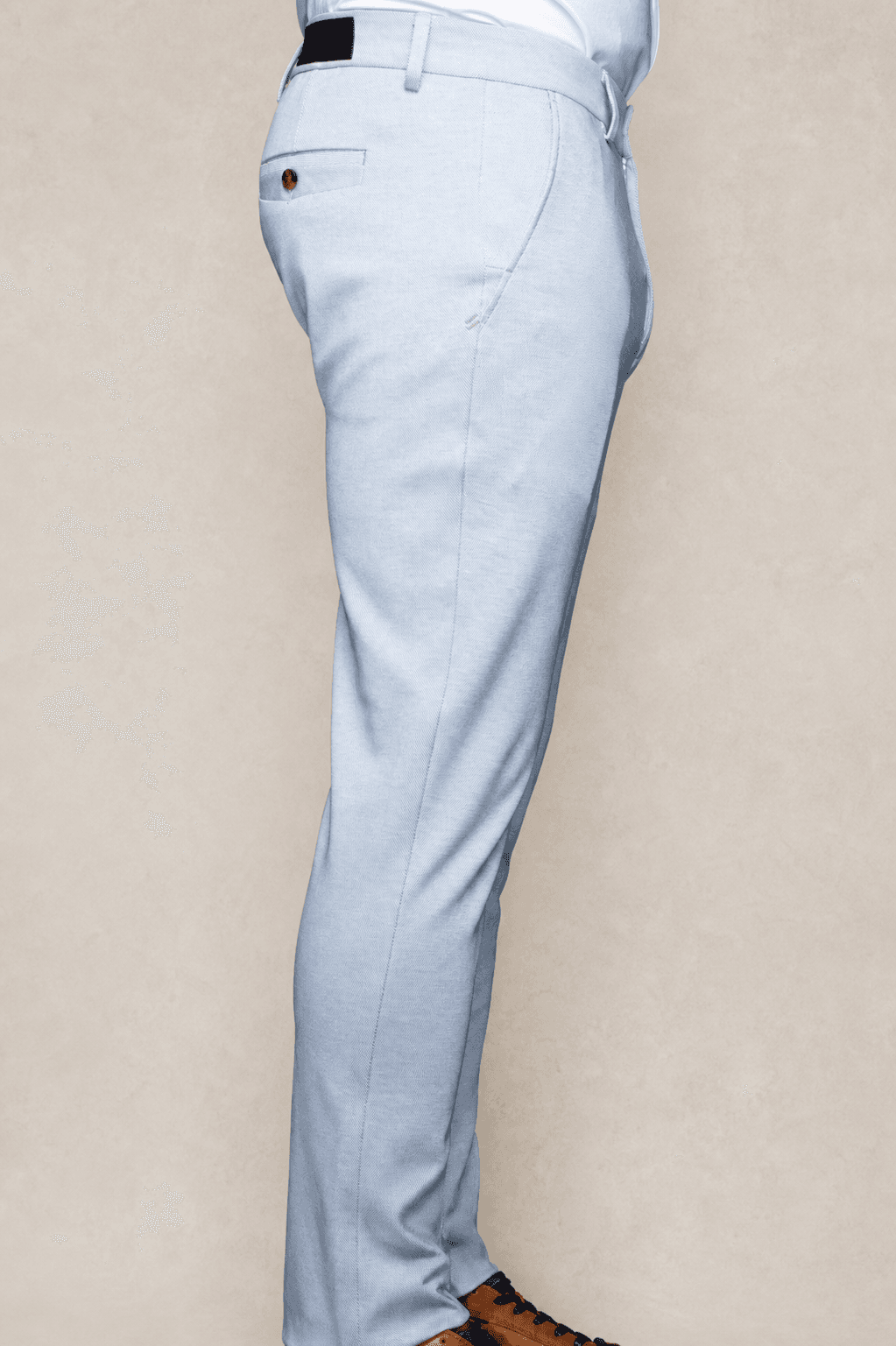 Au Noir Kael—Beretta Blue · Beige casual pants